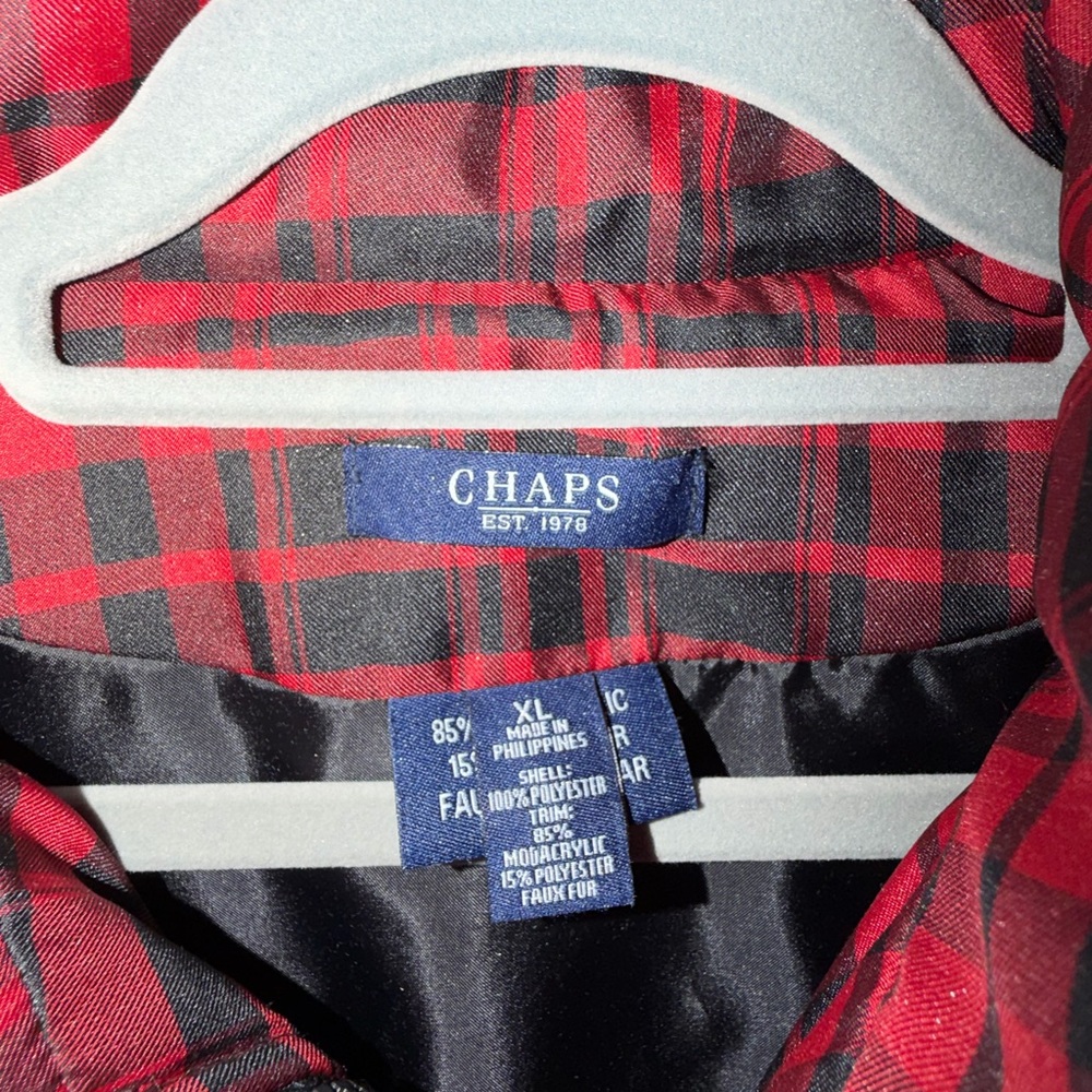 Chaps Red and Black Plaid Quilted Jacket Liner - Picture 3 of 3